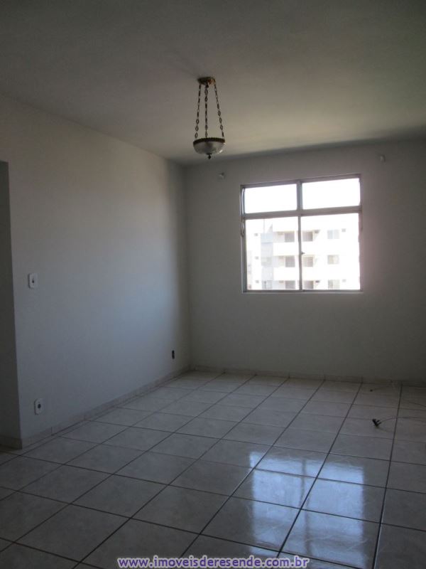 Apartamento para Alugar no Comercial em Resende RJ